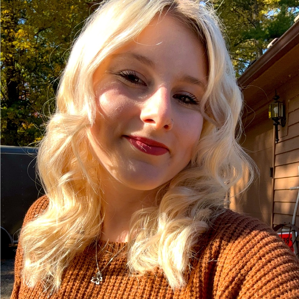 Meet your Posher, Mackenzie